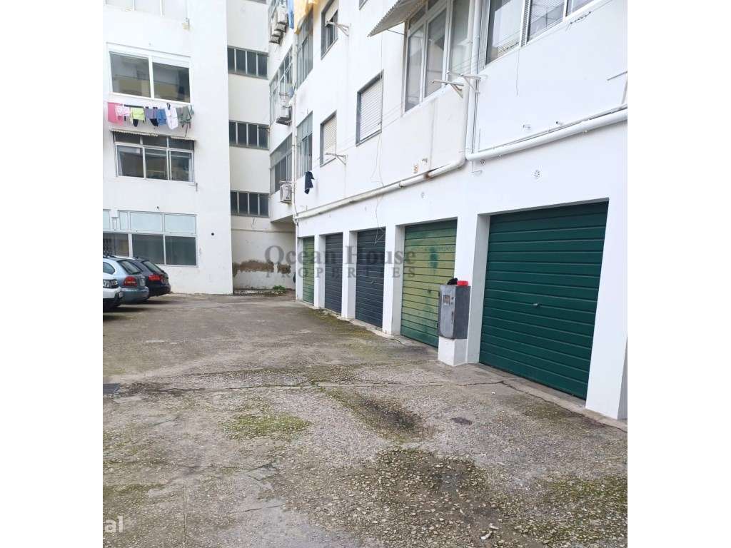 Garagem em box com 27m2 para arrendar - Faro - Grande imagem: 2/6