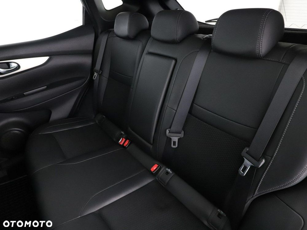 Nissan Qashqai 1.2 DIG-T Xtronic TEKNA - 18