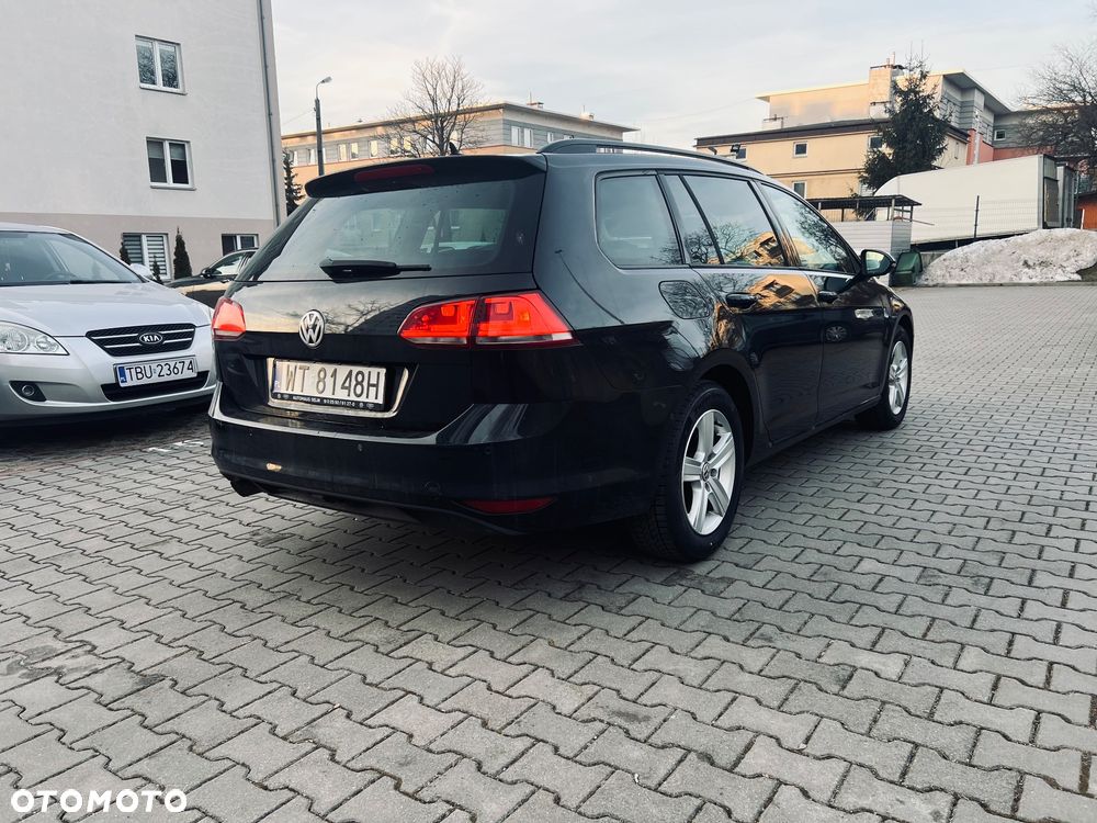 Volkswagen Golf 1.6 TDI Comfortline DSG - 4