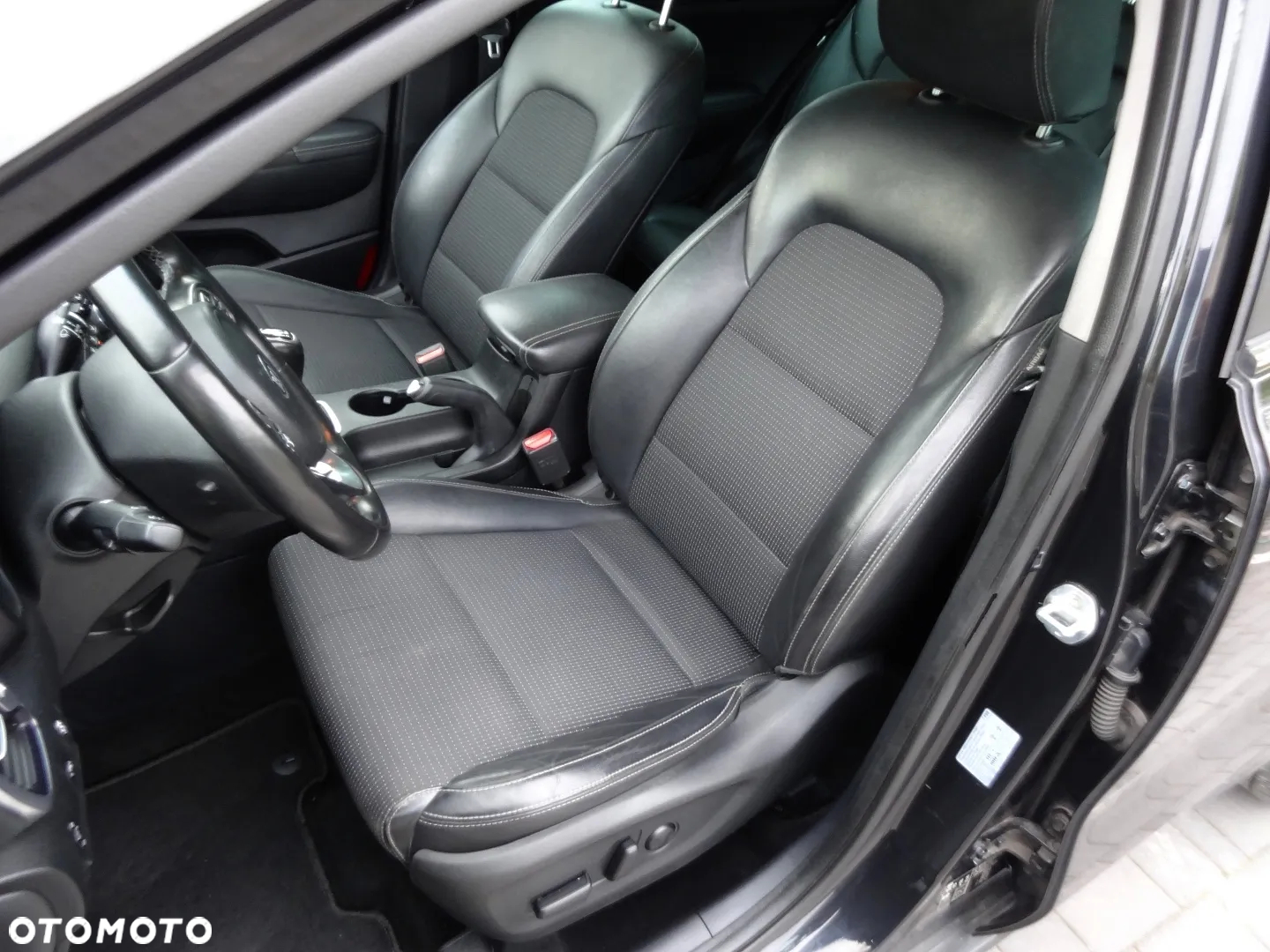 Kia Sportage 1.7 CRDI 2WD Dream-Team Edition - 21