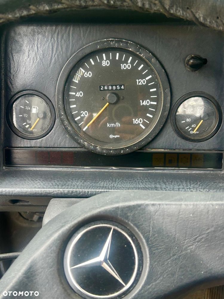 Mercedes-Benz MB 100 - 13