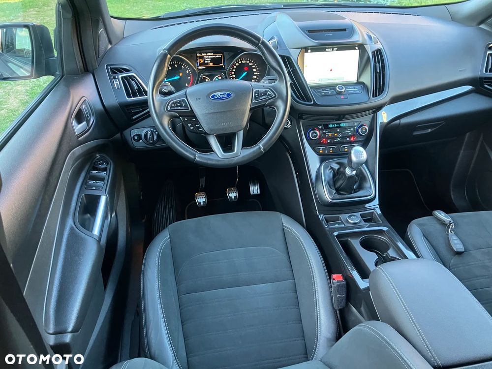 Ford Kuga 1.5 EcoBoost FWD ST-Line ASS GPF - 32