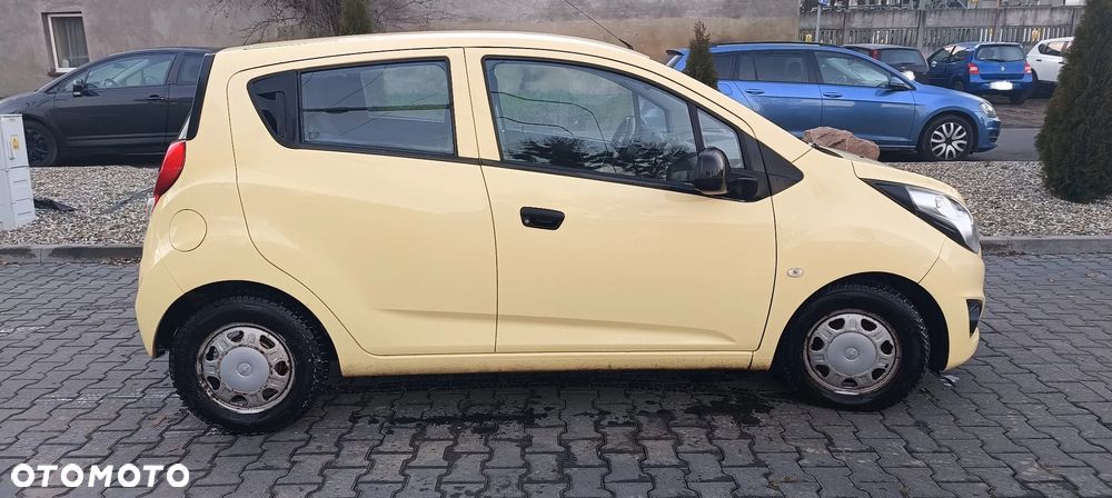 Chevrolet Spark - 4