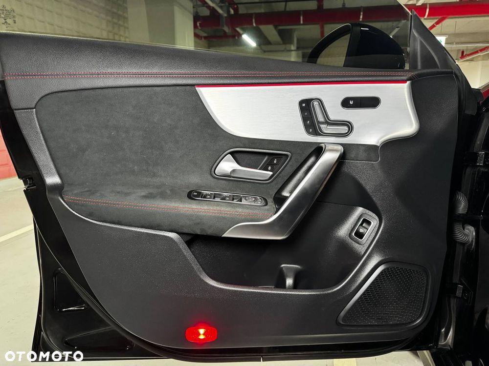 Mercedes-Benz CLA 250 4Matic 8G-DCT Edition AMG Line - 21