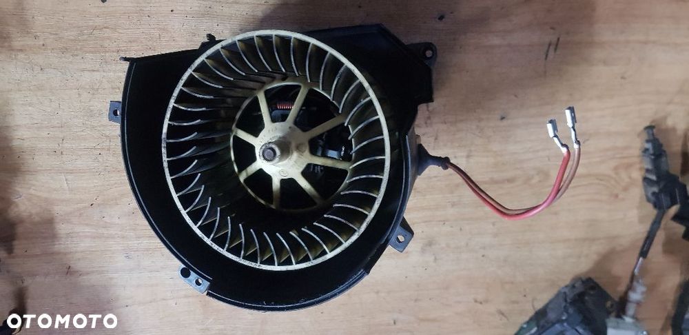 OPEL OMEGA B WENTYLATOR NAWIEWU - 2