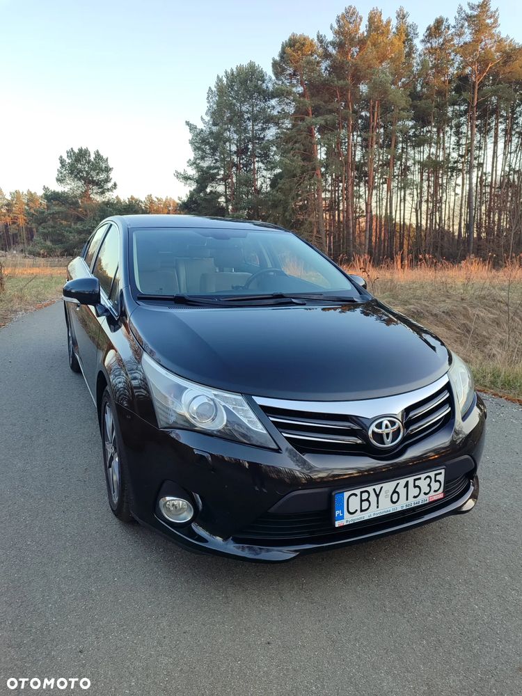 Toyota Avensis 1.8 Premium - 11