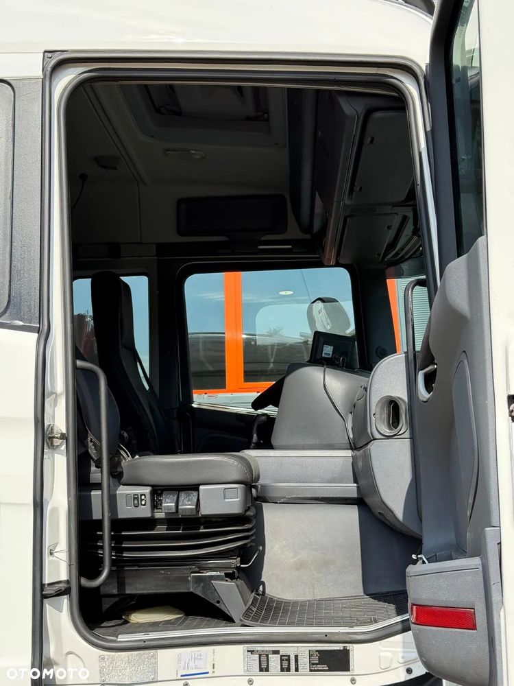 Scania SCANIA G 320 // 6x2 6x4 // platforma z żurawiem FASSI F425RA.2.24 - 33