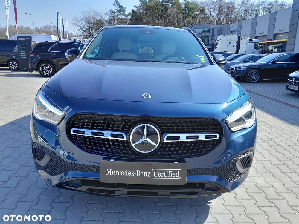 Mercedes-Benz GLA 200 Progressive - 8