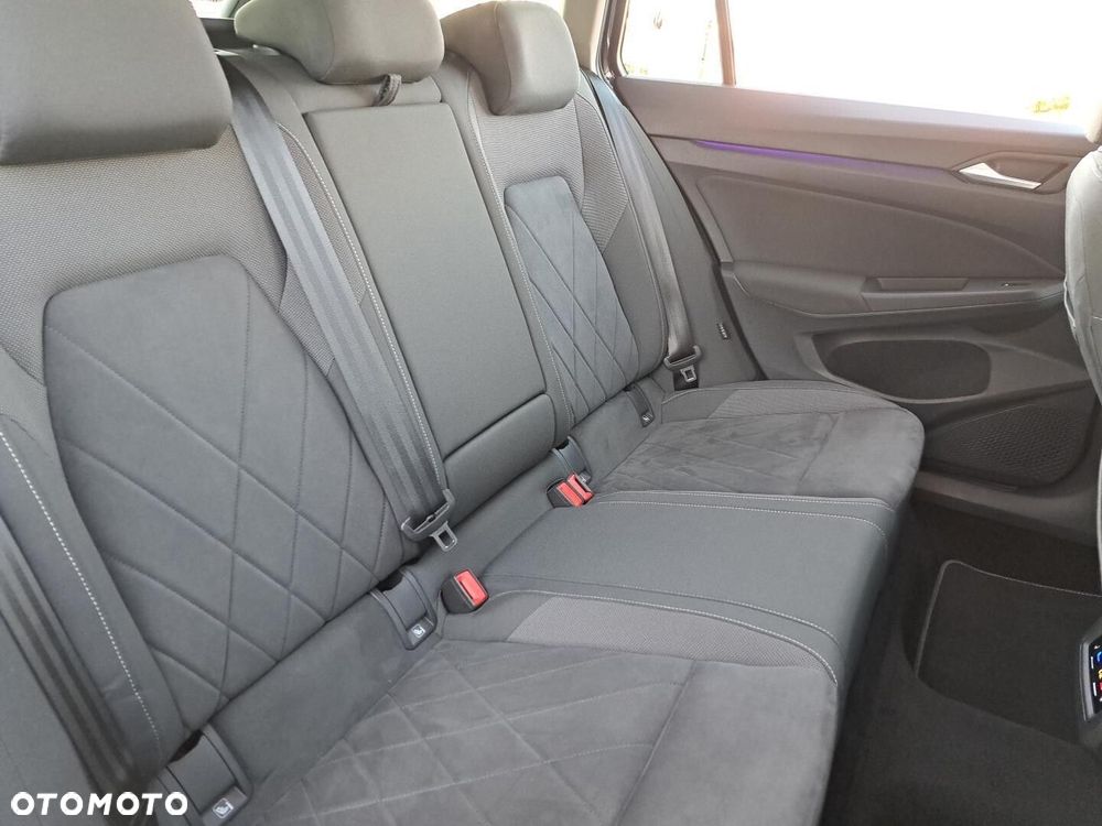 Volkswagen Golf VIII 2.0 TDI Style DSG - 17