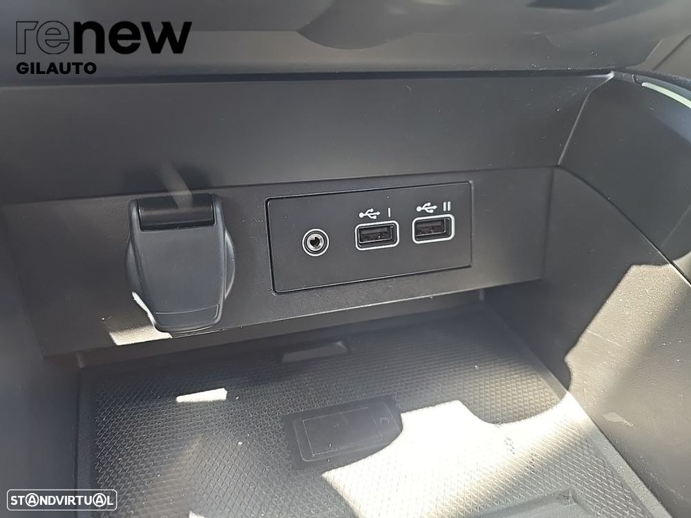 Renault Clio 1.0 TCe Techno Bi-Fuel - 25