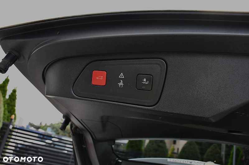 Peugeot 3008 BlueHDi 120 EAT6 Stop & Start Allure - 27