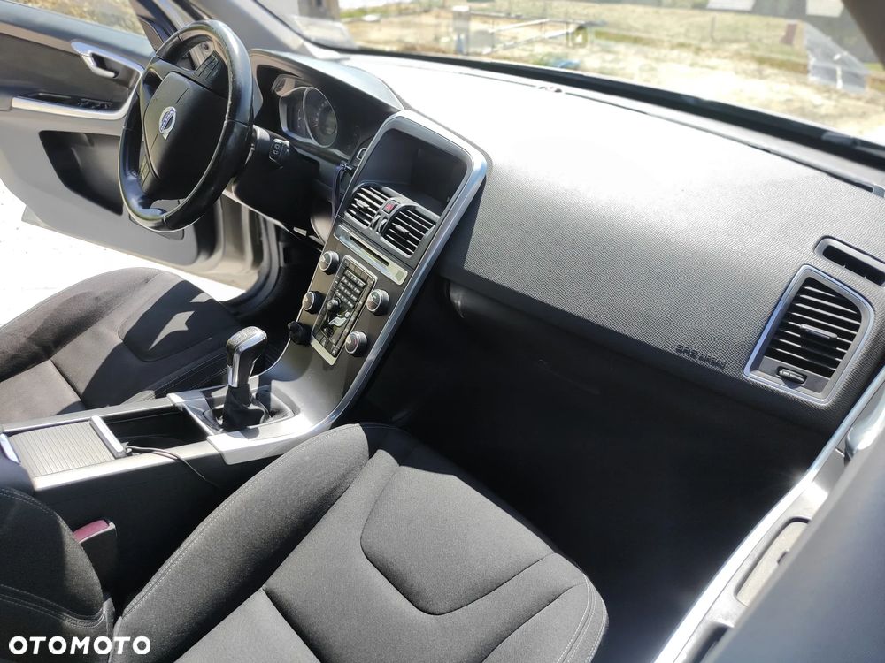 Volvo XC 60 D4 Drive-E Kinetic - 6