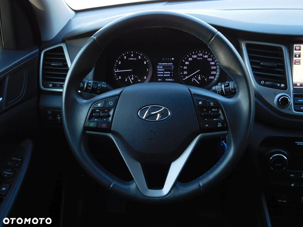 Hyundai Tucson blue 1.7 CRDi 2WD Style - 12