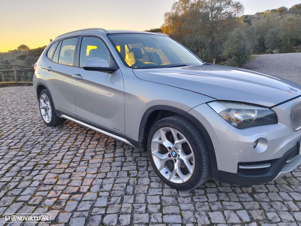 BMW X1 118D X-Drive Ano 2012 - 1