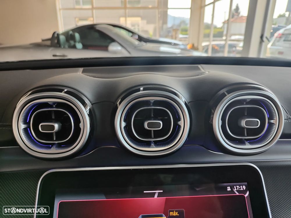 Mercedes-Benz C 300 e AMG Line - 28