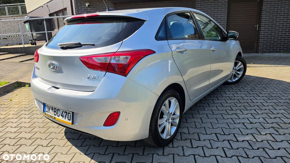 Hyundai i30 1.4 Fifa World Cup Edition - 40