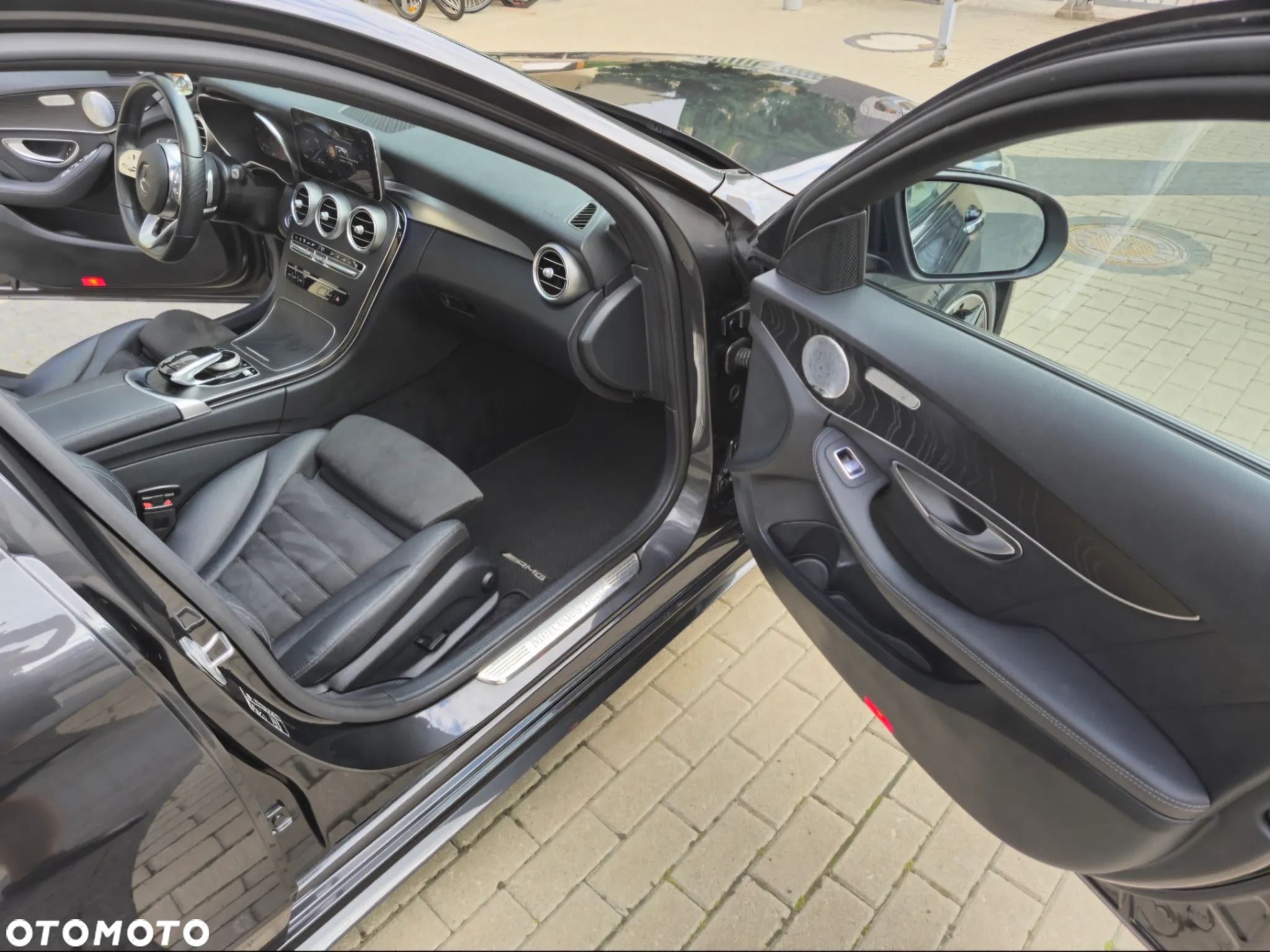 Mercedes-Benz Klasa C 300 e T 9G-TRONIC AMG Line - 23