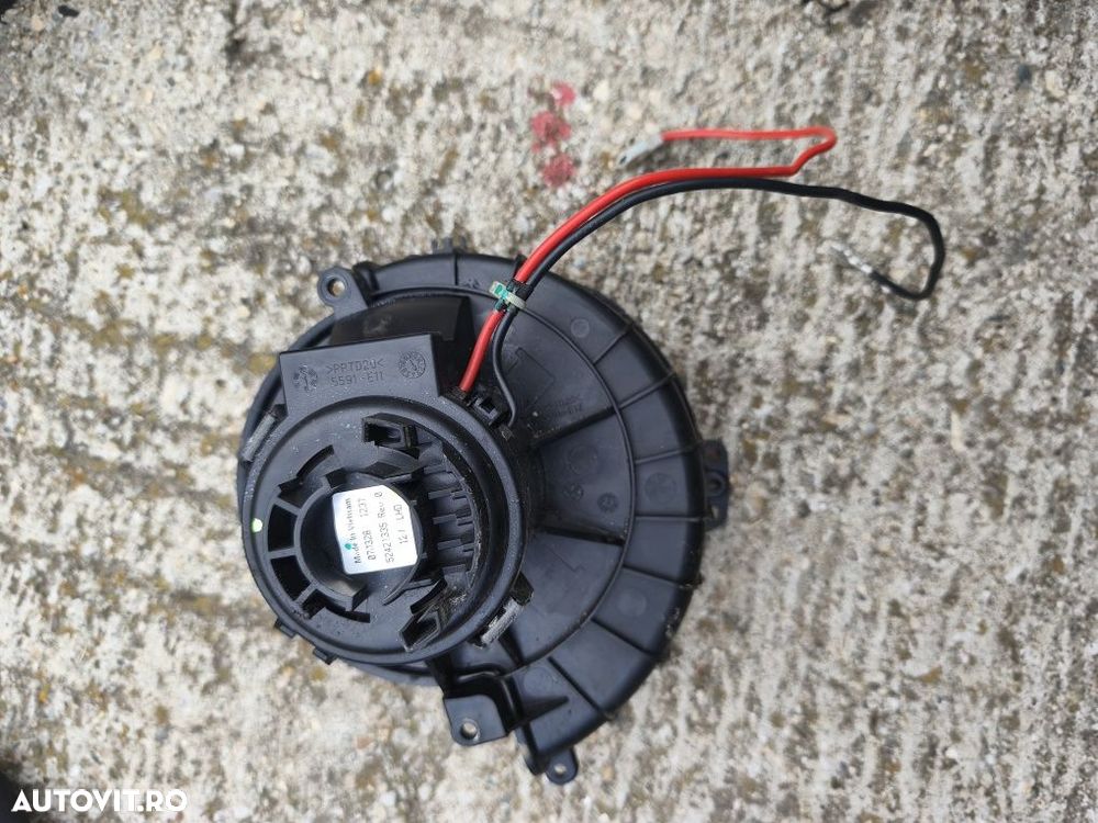 Aeroterma ventilator bord Opel Astra H 1.3 Cdt 2008 break Cod 52421335 - 2