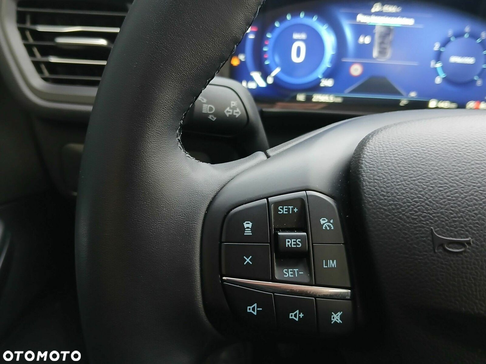 Ford Kuga 1.5 EcoBoost FWD Titanium - 19