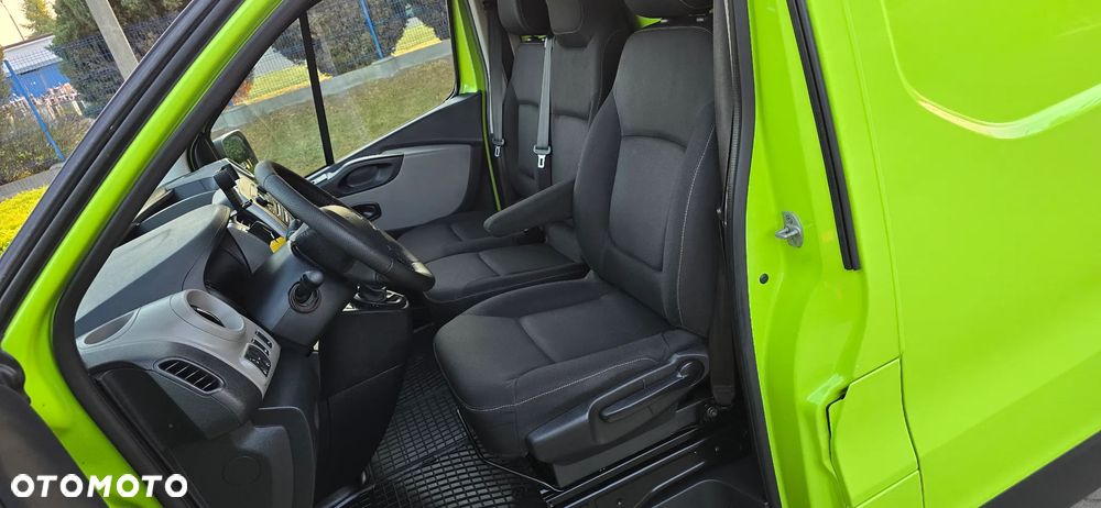 Renault Trafic - 10