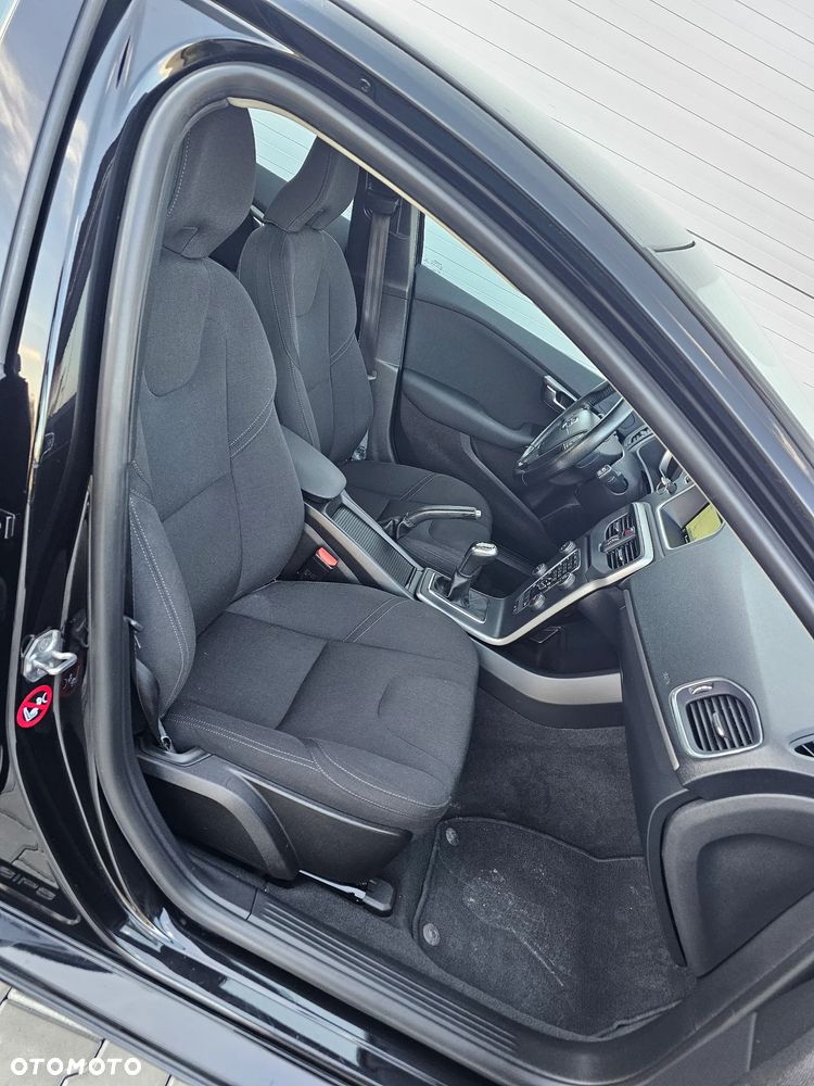 Volvo V40 D2 Kinetic - 31