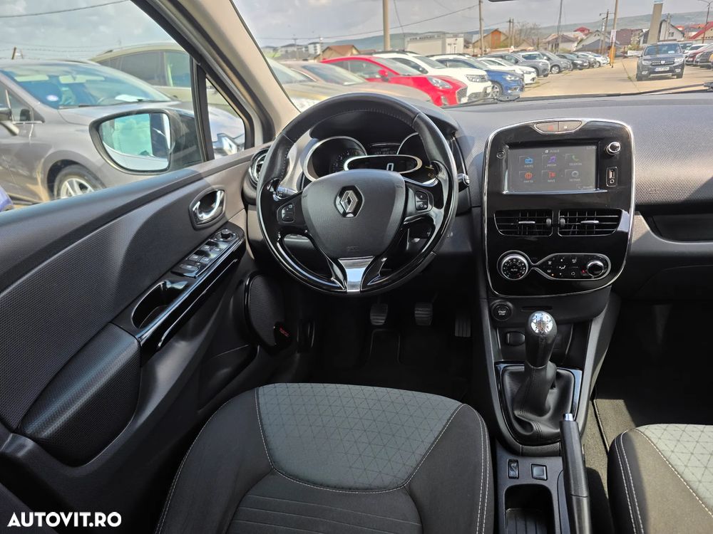Renault Clio dCi 90 Dynamique - 8