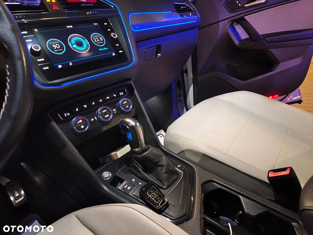Volkswagen Tiguan - 29