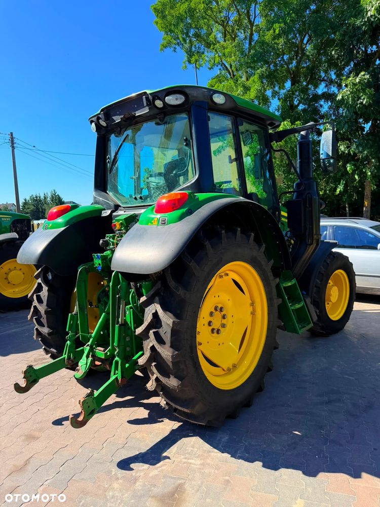 John Deere 6090M - 16