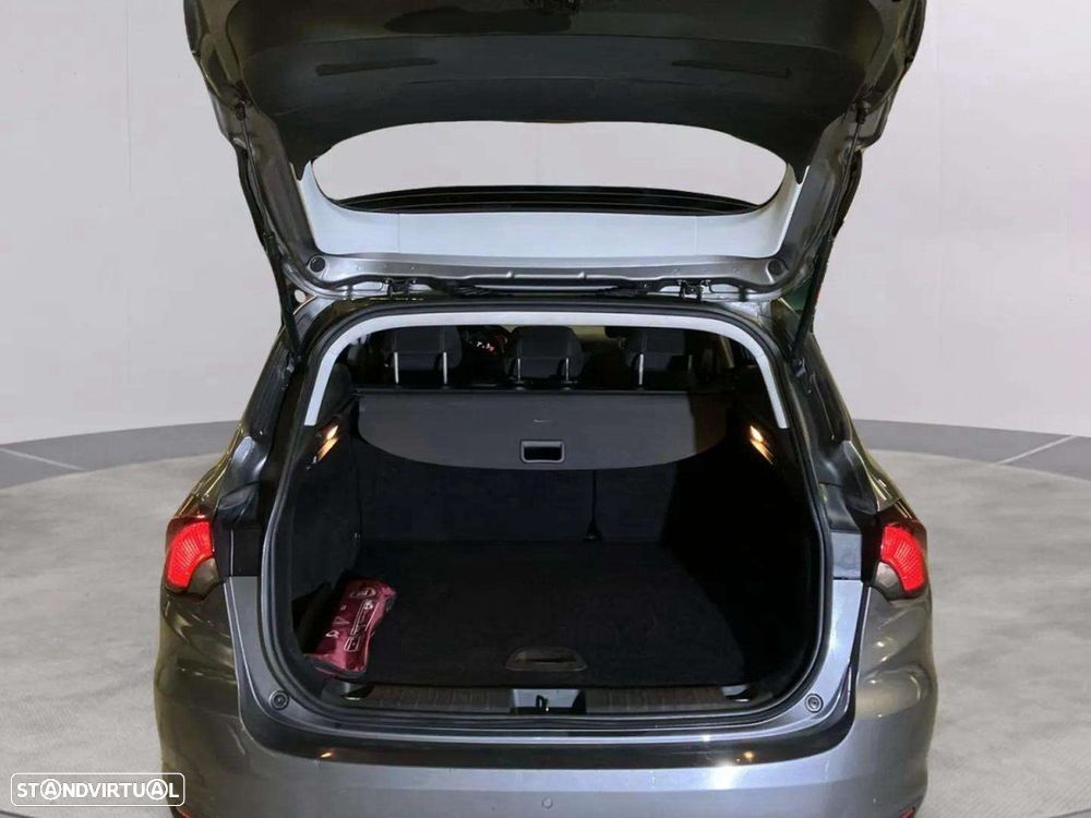 Fiat Tipo Station Wagon 1.6 M-Jet Lounge J17 - 17