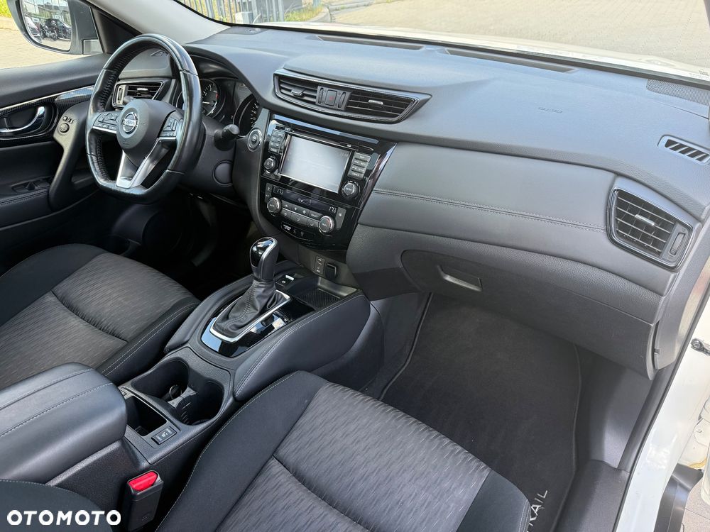 Nissan X-Trail 1.3 DIG-T N-Connecta 2WD DCT - 32