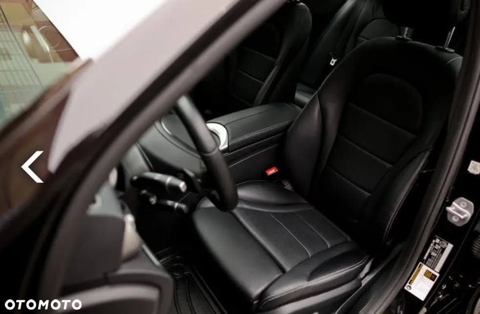 Mercedes-Benz Klasa C 300 4Matic 9G-TRONIC Avantgarde - 19
