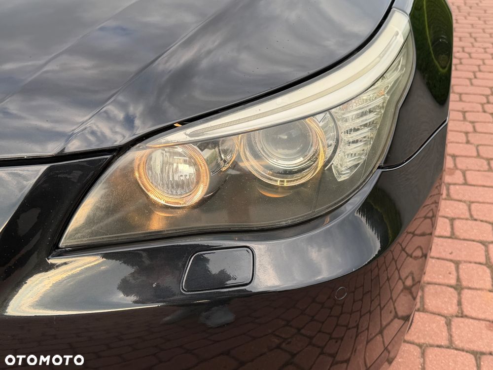 BMW Seria 5 530d - 32