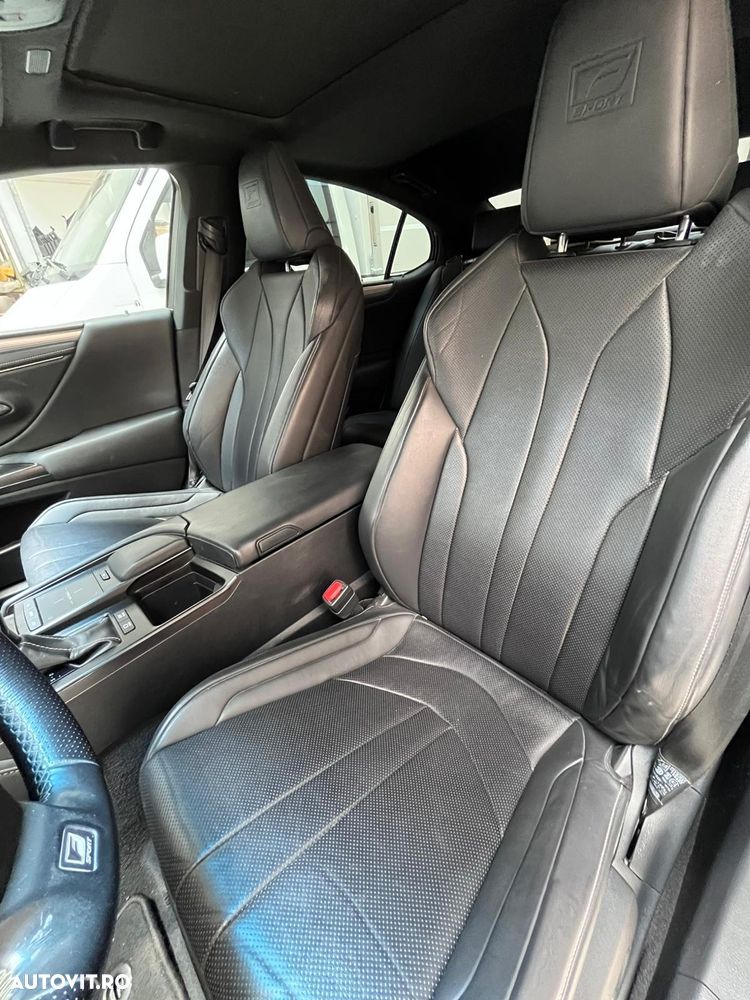 Lexus Seria ES 300h F Sport+ - 5