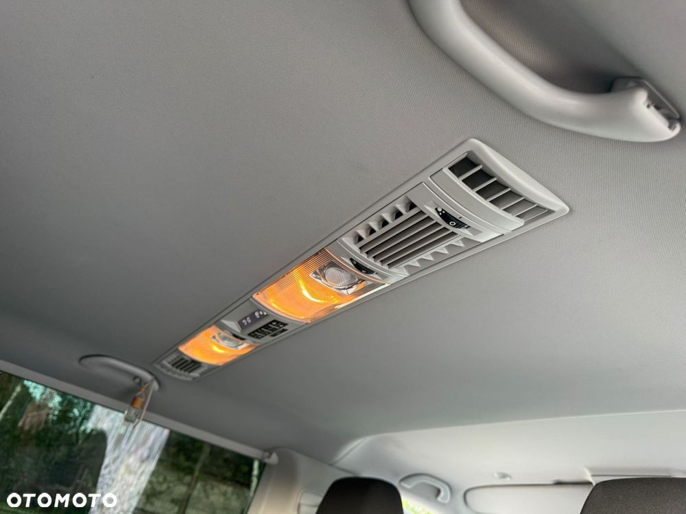 Volkswagen Caravelle 2.0 TDI L1 Highline - 27