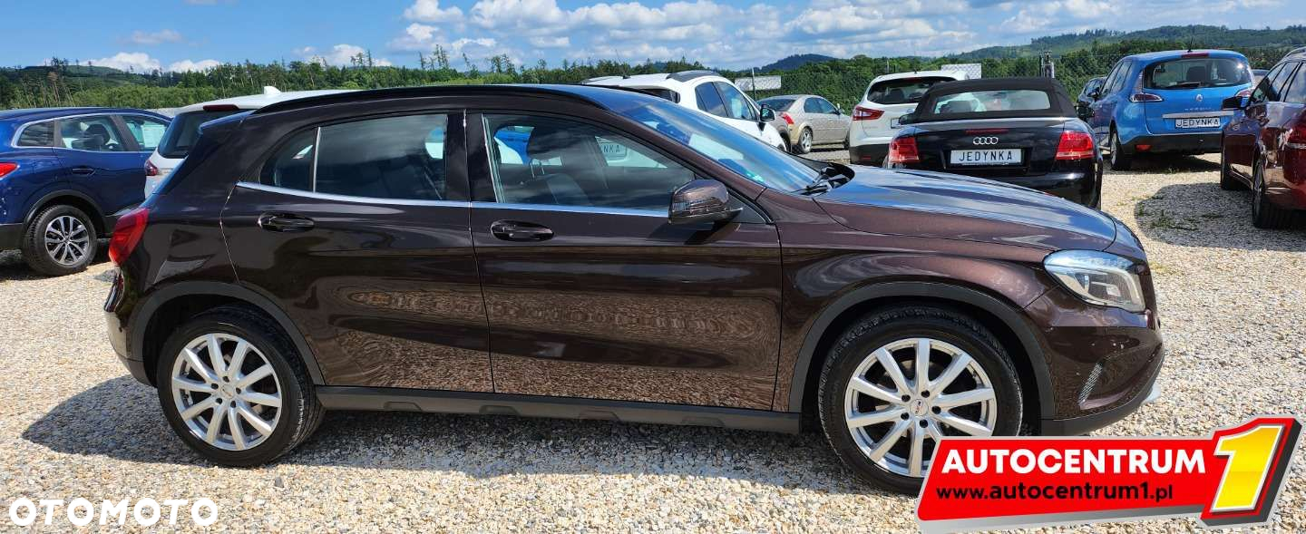 Mercedes-Benz GLA - 17