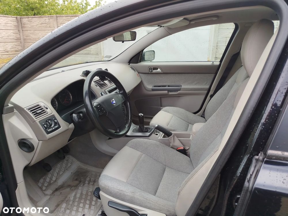 Volvo V50 1.8 - 13