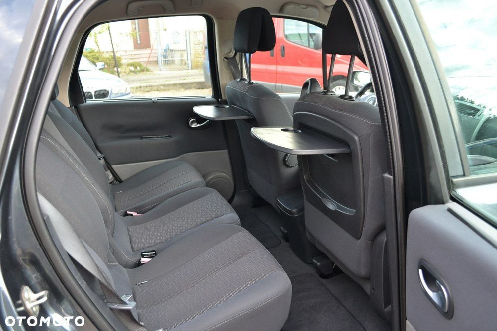 Renault Scenic 2.0 16V Confort Dynamique - 9