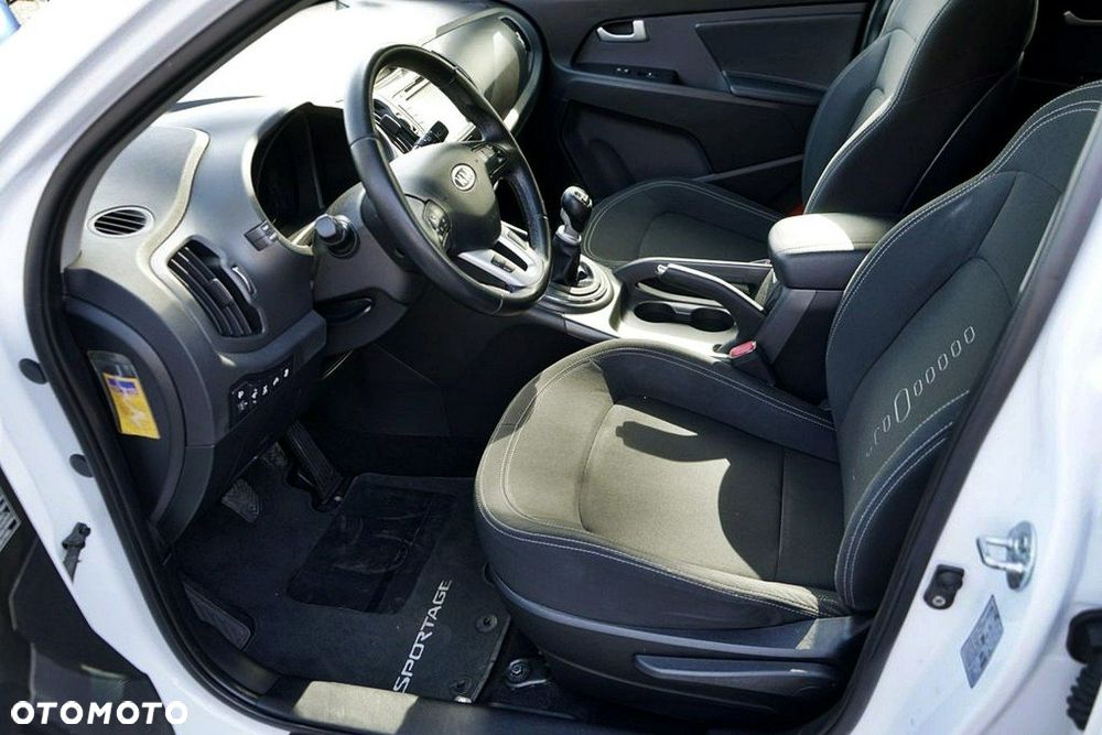 Kia Sportage - 16