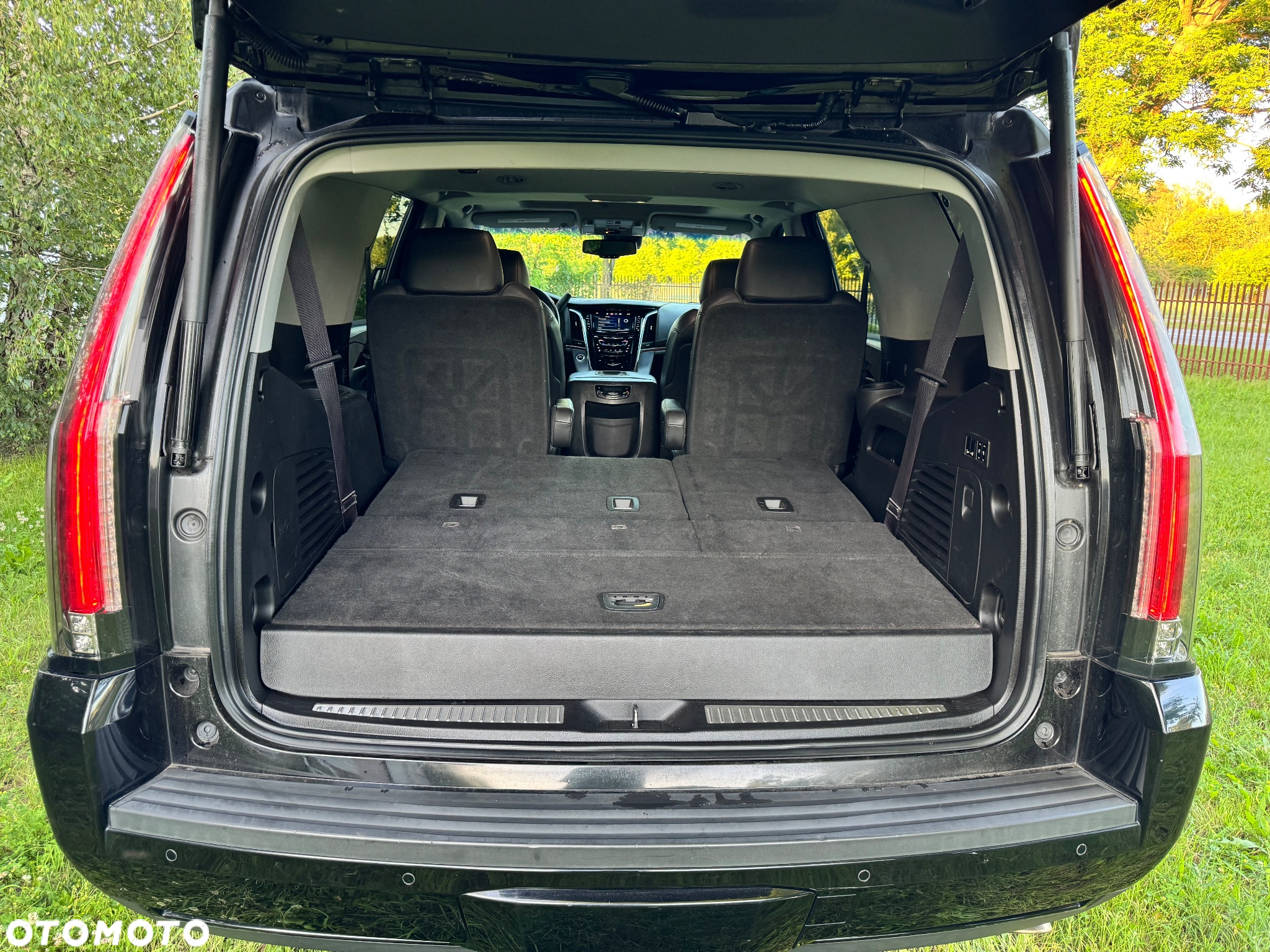 Cadillac Escalade 6.2 V8 AWD AT Premium - 39