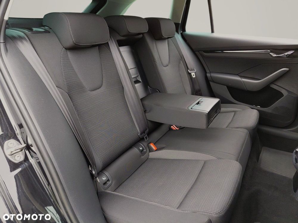 Skoda Octavia 2.0 TDI Ambition DSG - 14