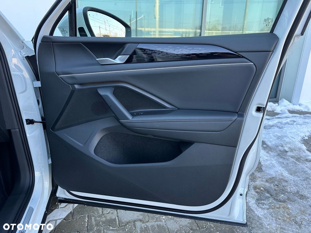 Volkswagen Tiguan - 19