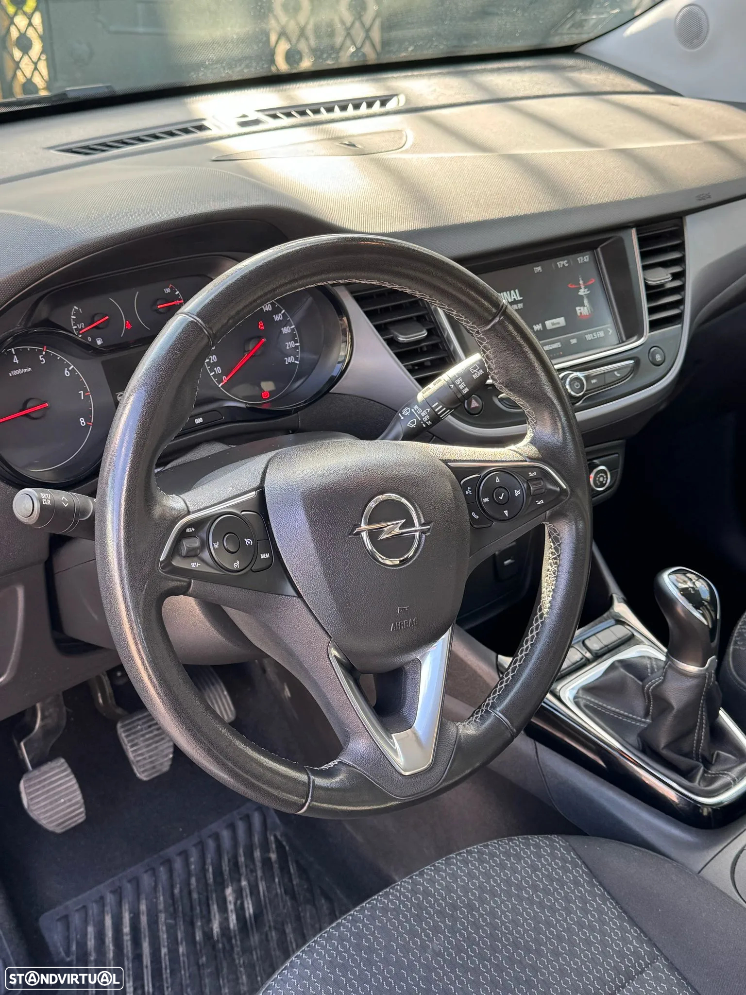 Opel Crossland 1.2 Business - 9