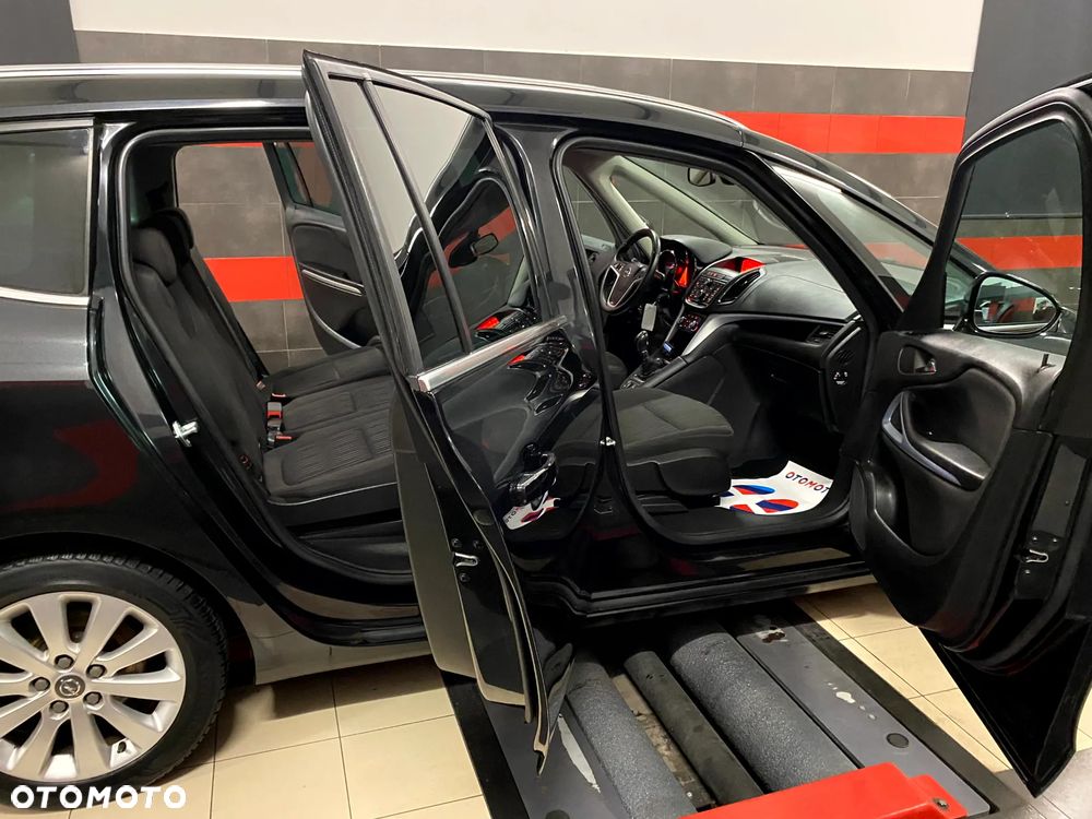 Opel Zafira 1.4 T Cosmo - 18