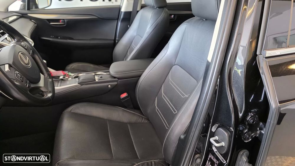 Lexus NX 300h Executive - 40