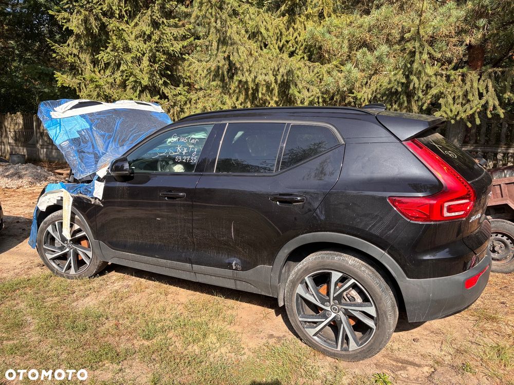 Volvo XC 40 T4 R-Design - 8