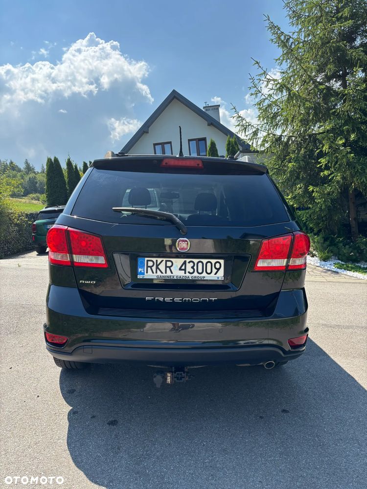 Fiat Freemont 2.0 Multijet Black Code AWD - 4