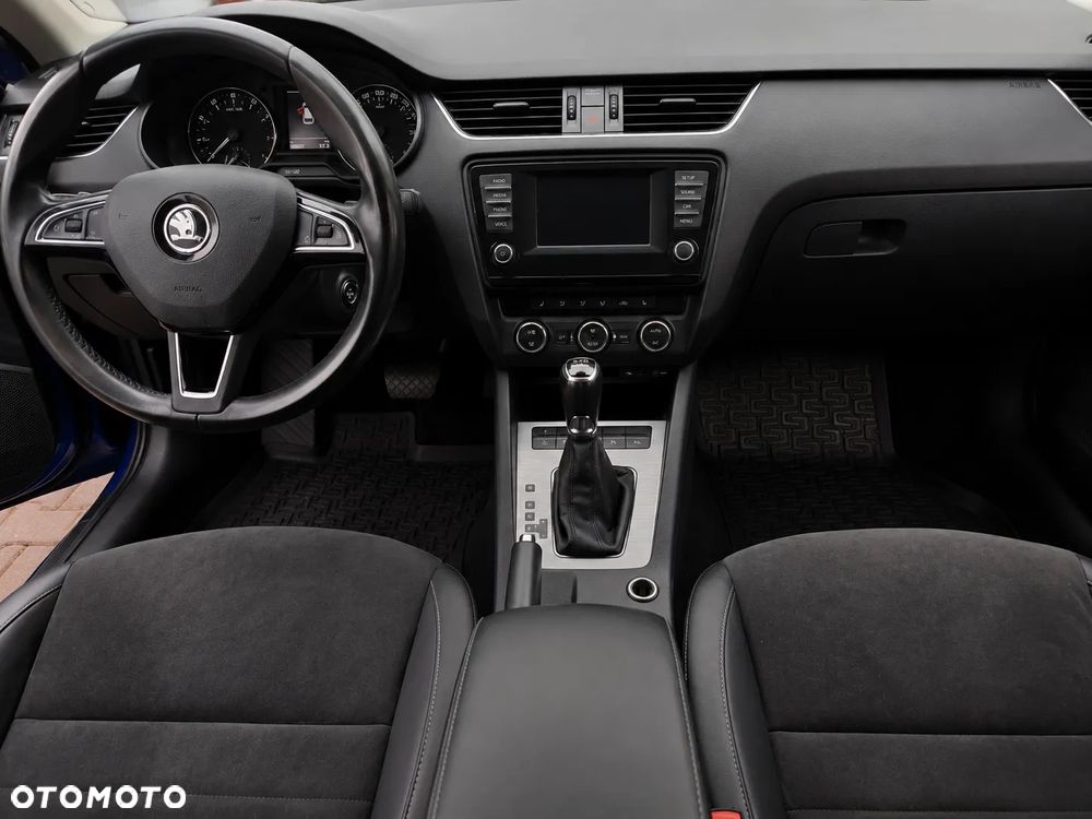 Skoda Octavia 1.8 TSI Elegance DSG - 10