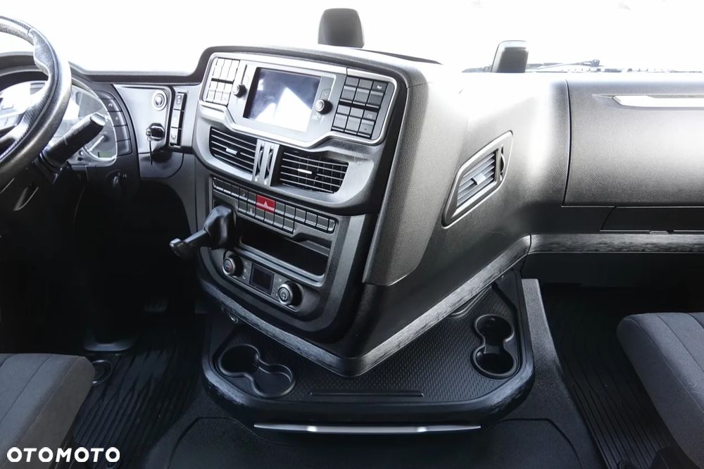 Iveco S-WAY / 530 / RETARDER / KLIMA POSTOJOWA / - 29