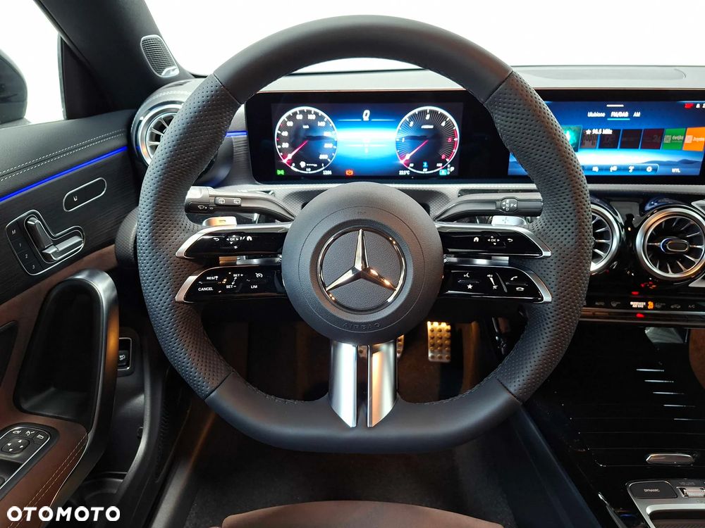 Mercedes-Benz CLA 220 d AMG Line 8G-DCT - 2