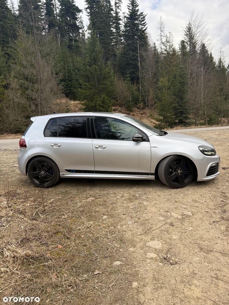Volkswagen Golf - 6